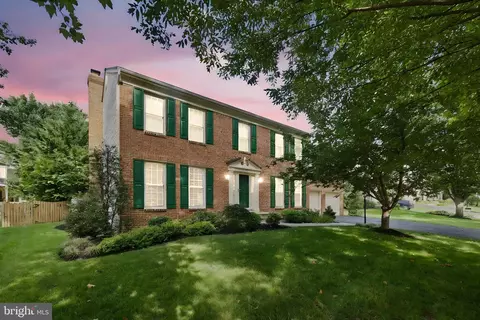 20751 Steamside Pl, Ashburn, VA 20147 photo 2