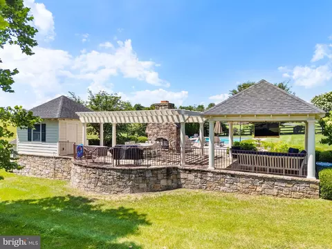 Other - 15999 Hampton Rd, Hamilton, VA 20158 photo 36 of 43