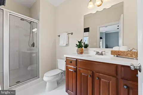 Bath - 15999 Hampton Rd, Hamilton, VA 20158 photo 6 of 8