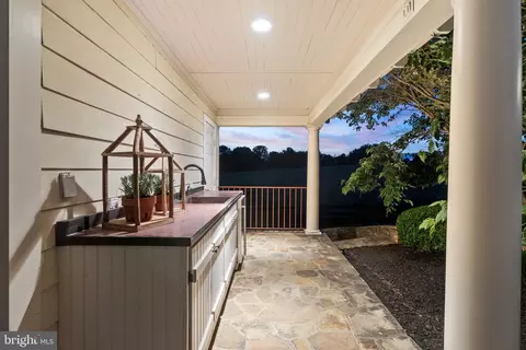 Exterior - 15999 Hampton Rd, Hamilton, VA 20158 photo 10 of 31