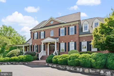 Exterior - 15999 Hampton Rd, Hamilton, VA 20158 photo 15 of 31