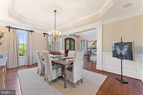 Dining - 15999 Hampton Rd, Hamilton, VA 20158 photo 1 of 4