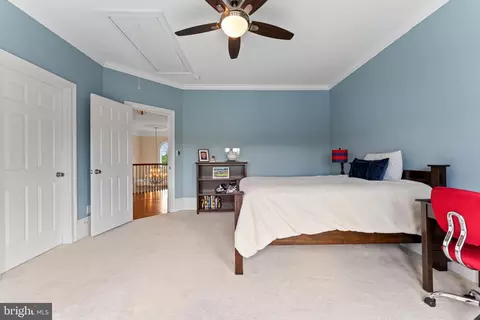 Bedroom - 15999 Hampton Rd, Hamilton, VA 20158 photo 4 of 8