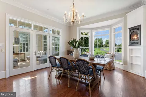 Dining - 15999 Hampton Rd, Hamilton, VA 20158 photo 3 of 4