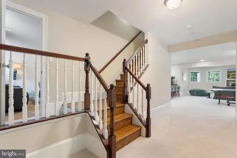 Entry Way - 15999 Hampton Rd, Hamilton, VA 20158 photo 11 of 14