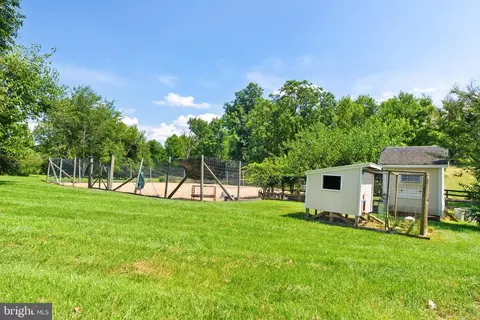 Exterior - 15999 Hampton Rd, Hamilton, VA 20158 photo 31 of 31