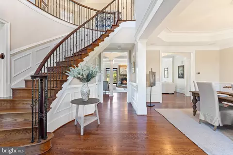 Entry Way - 15999 Hampton Rd, Hamilton, VA 20158 photo 6 of 14