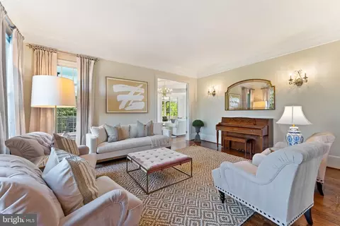 Living - 15999 Hampton Rd, Hamilton, VA 20158 photo 1 of 9