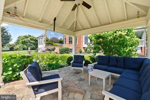 Exterior - 15999 Hampton Rd, Hamilton, VA 20158 photo 26 of 31