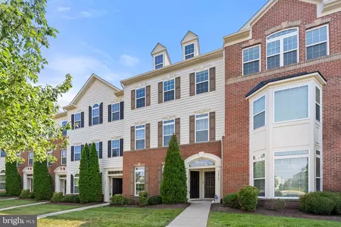 Exterior - 42565 Burbank Ter, Sterling, VA 20166 photo 2 of 7