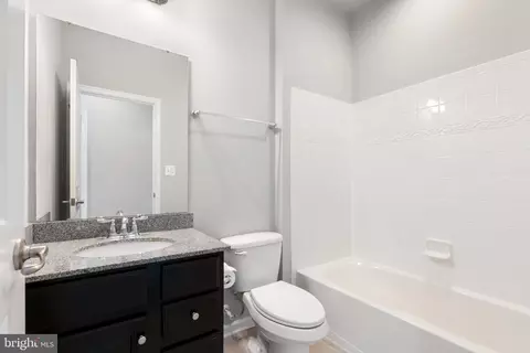 Entry Way - 42565 Burbank Ter, Sterling, VA 20166 photo 6 of 7