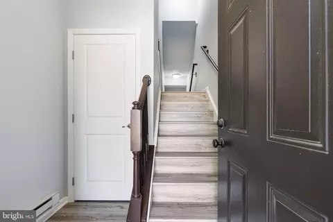 Entry Way - 42565 Burbank Ter, Sterling, VA 20166 photo 1 of 7
