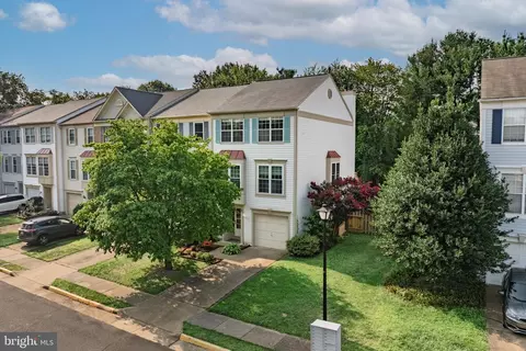 341 Barnfield Sq NE, Leesburg, VA 20176