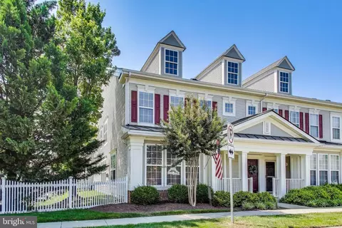 20208 Nightwatch St, Ashburn, VA 20147