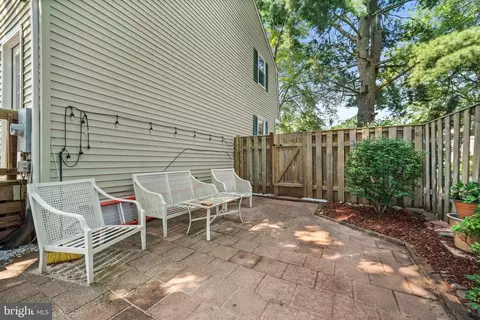 19 Dulany Ct, Sterling, VA 20165 photo 31
