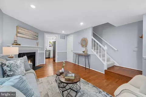 19 Dulany Ct, Sterling, VA 20165 photo 7