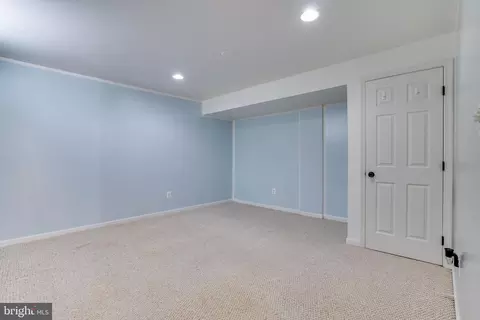 Other - 25869 Spring Farm Cir, Chantilly, VA 20152 photo 24 of 29