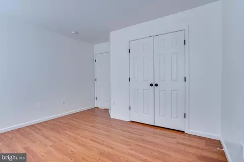 Bedroom - 25869 Spring Farm Cir, Chantilly, VA 20152 photo 8 of 8