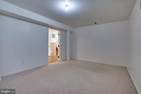 Other - 25869 Spring Farm Cir, Chantilly, VA 20152 photo 28 of 29