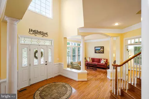 Entry Way - 18752 Upper Meadow Dr, Leesburg, VA 20176 photo 1 of 7
