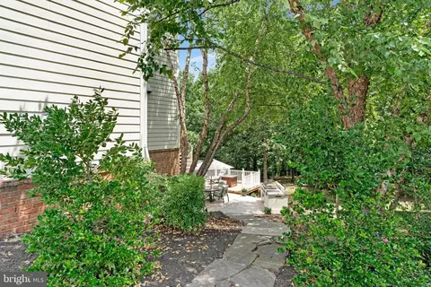 Exterior - 18752 Upper Meadow Dr, Leesburg, VA 20176 photo 11 of 21