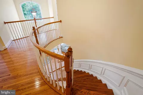 Entry Way - 18752 Upper Meadow Dr, Leesburg, VA 20176 photo 5 of 7