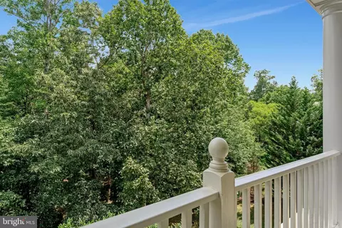Exterior - 18752 Upper Meadow Dr, Leesburg, VA 20176 photo 4 of 21