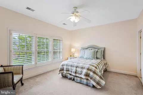 Bedroom - 18752 Upper Meadow Dr, Leesburg, VA 20176 photo 10 of 12