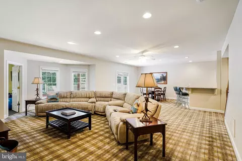 Living - 18752 Upper Meadow Dr, Leesburg, VA 20176 photo 2 of 2