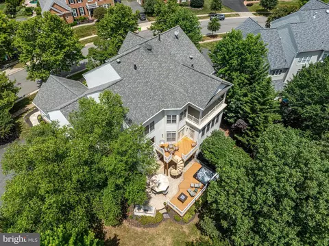 View/Area - 18752 Upper Meadow Dr, Leesburg, VA 20176 photo 1 of 2