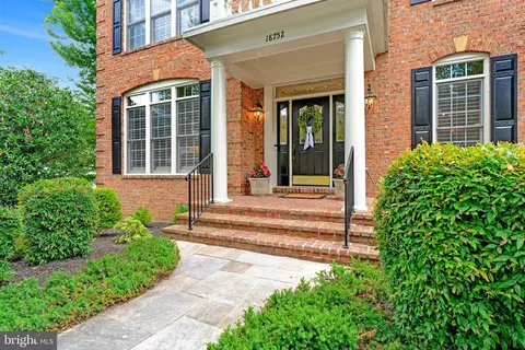 Exterior - 18752 Upper Meadow Dr, Leesburg, VA 20176 photo 16 of 21