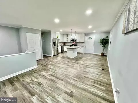 Entry Way - 406 W Maple Ave, Sterling, VA 20164 photo 1 of 10
