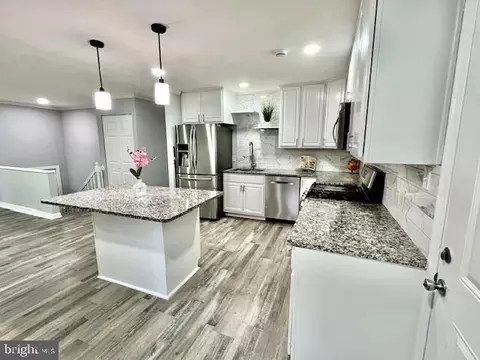 Kitchen - 406 W Maple Ave, Sterling, VA 20164 photo 11 of 26