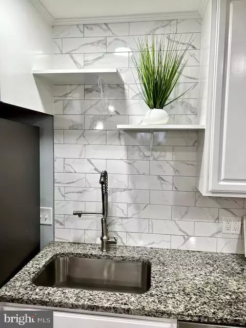 Kitchen - 406 W Maple Ave, Sterling, VA 20164 photo 6 of 26