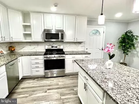 Kitchen - 406 W Maple Ave, Sterling, VA 20164 photo 8 of 26