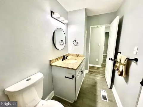 Bath - 406 W Maple Ave, Sterling, VA 20164 photo 1 of 16