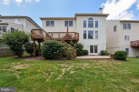 Exterior - 25944 Donovan Dr, Chantilly, VA 20152 photo 3 of 3