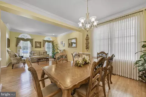 Dining - 25944 Donovan Dr, Chantilly, VA 20152 photo 1 of 2