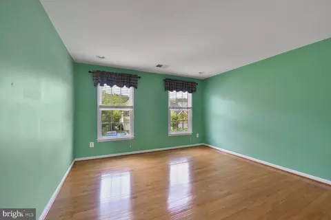 Other - 25944 Donovan Dr, Chantilly, VA 20152 photo 2 of 6