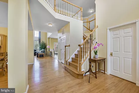Entry Way - 25944 Donovan Dr, Chantilly, VA 20152 photo 1 of 3