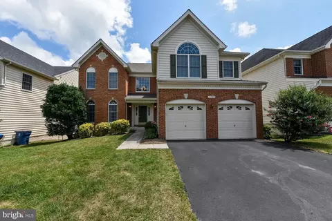 25944 Donovan Dr, Chantilly, VA 20152