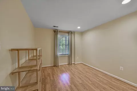 Other - 25944 Donovan Dr, Chantilly, VA 20152 photo 5 of 6