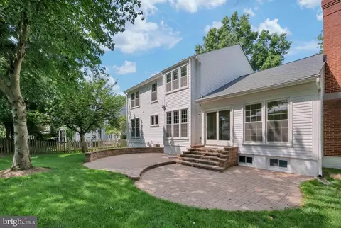 21308 Arrowhead Ct, Ashburn, VA 20147 photo 8