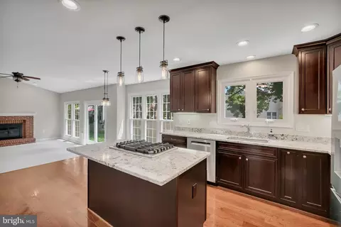 21308 Arrowhead Ct, Ashburn, VA 20147 photo 21