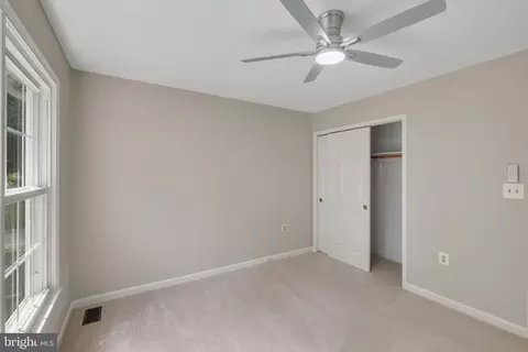 21308 Arrowhead Ct, Ashburn, VA 20147 photo 33