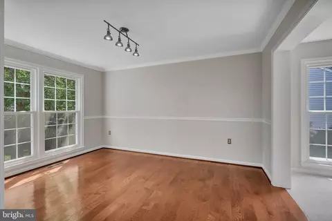 21308 Arrowhead Ct, Ashburn, VA 20147 photo 17