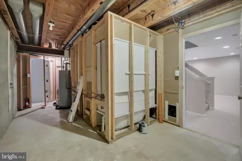 21308 Arrowhead Ct, Ashburn, VA 20147 photo 47