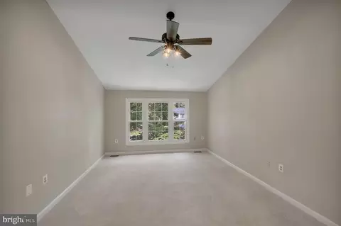 21308 Arrowhead Ct, Ashburn, VA 20147 photo 38