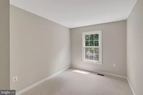21308 Arrowhead Ct, Ashburn, VA 20147 photo 35