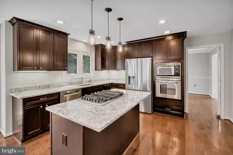 21308 Arrowhead Ct, Ashburn, VA 20147 photo 22